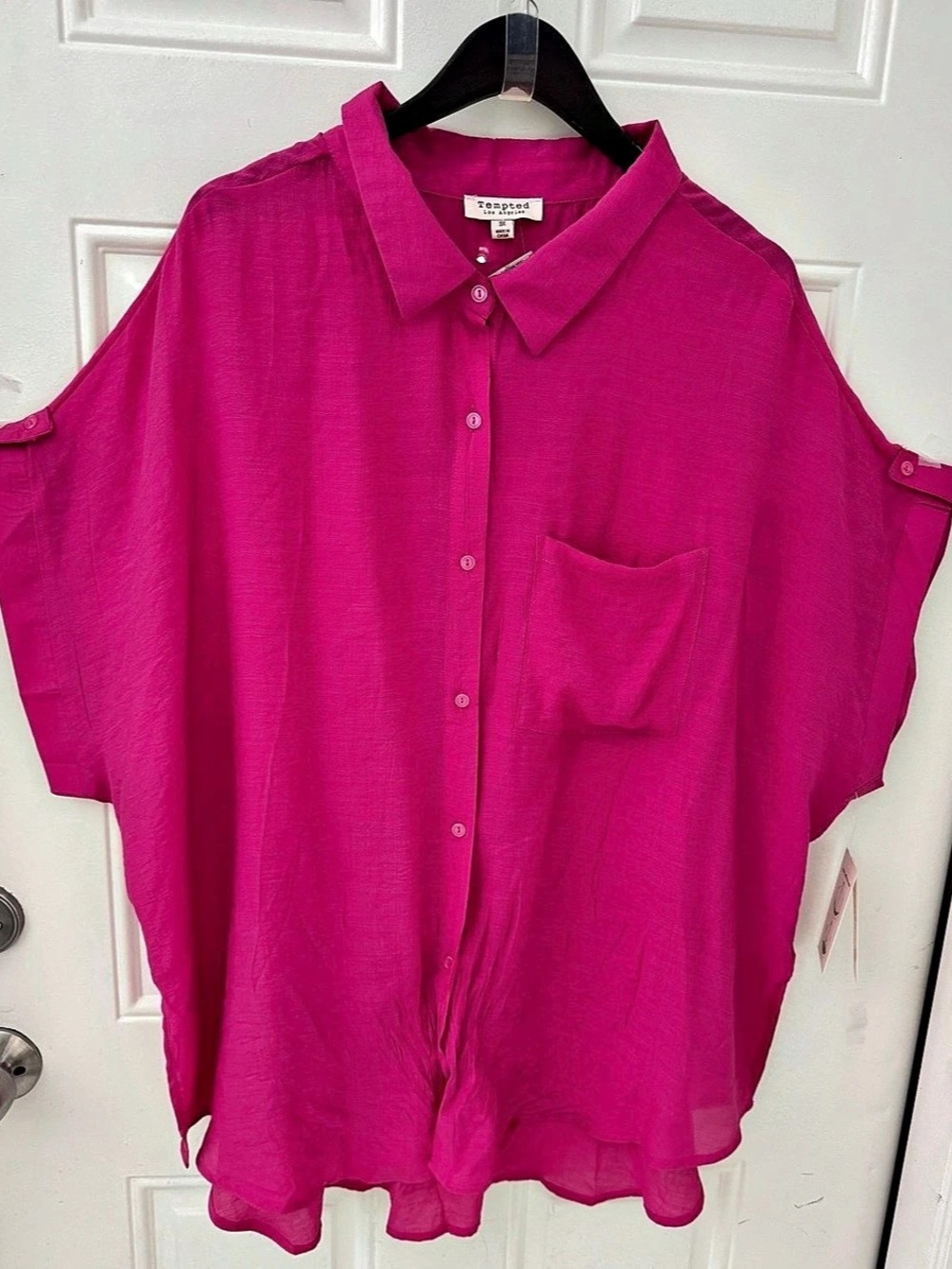 Tempted Los Angeles Button Front Top in Pink Size 3X Like New